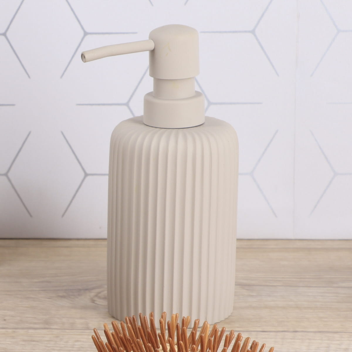 Dispenser Săpun din Polirășină cu Dungi 230 ml - Taupe