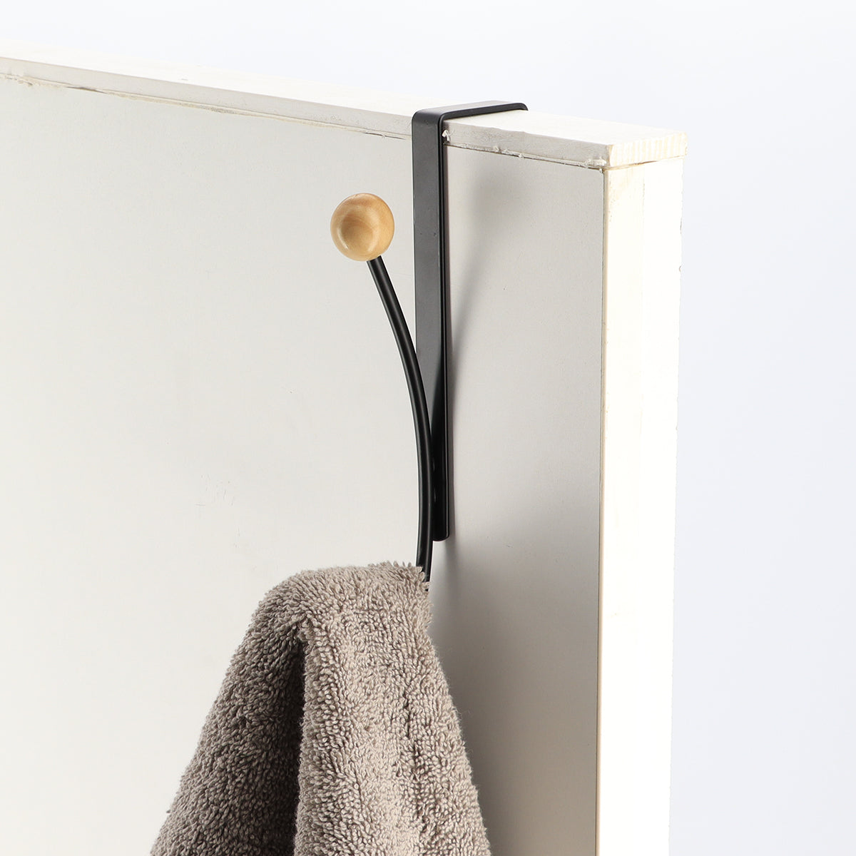 Cuiere Metalice cu 2 Bile Ceramice - Lemn/Negru